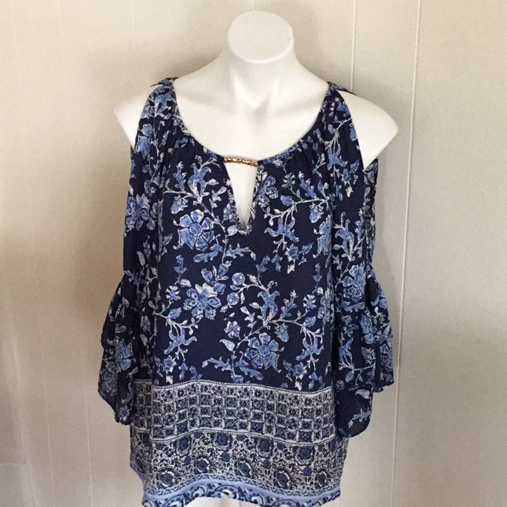 Woman’s blouse Size L